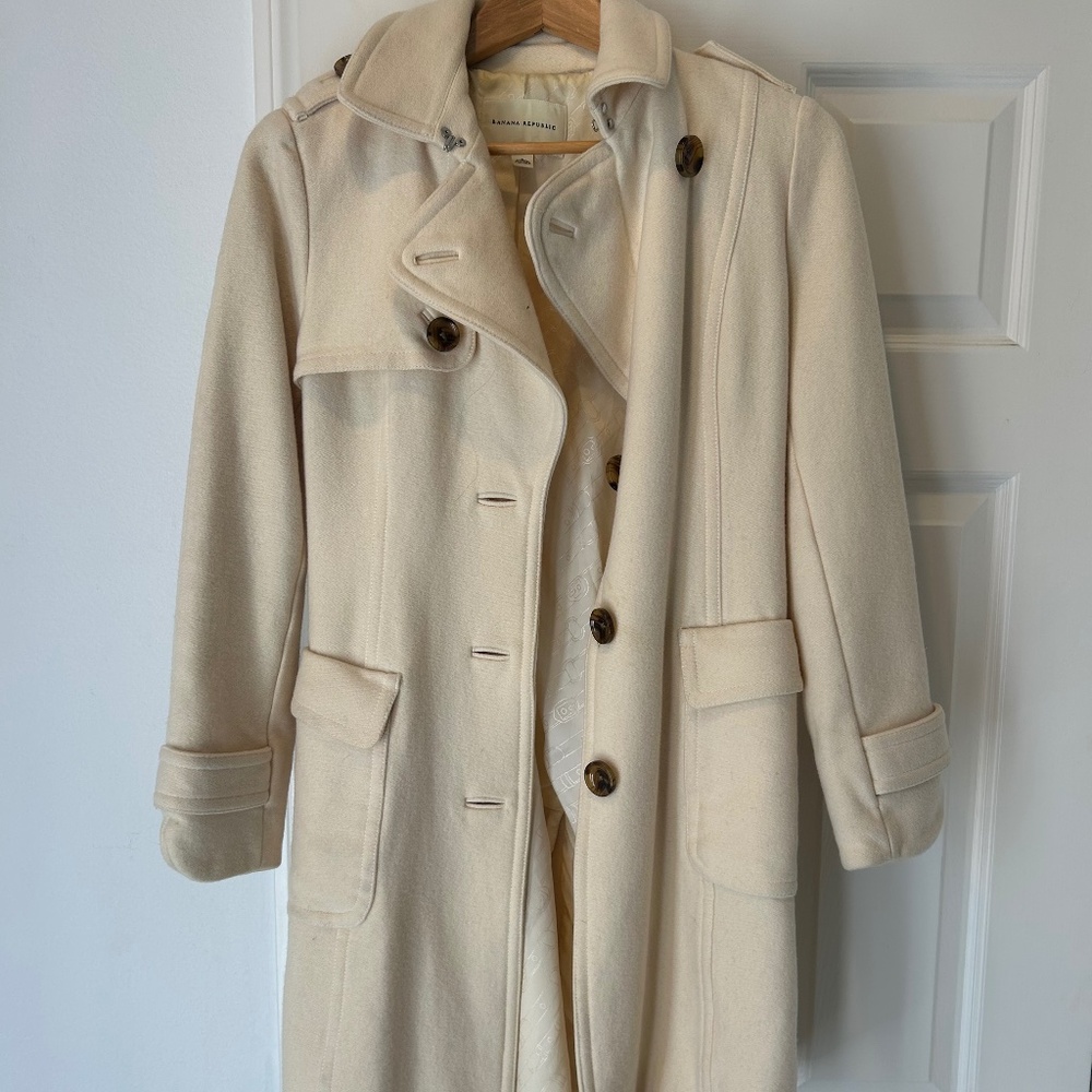 Banana Republic Pecoat